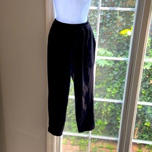 LULULEMON CROP JOGGERS